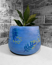 Load image into Gallery viewer, Cockatoo drum pot