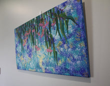 Load image into Gallery viewer, ‘Busy Gums’ is an original acrylic canvas painting. It measures 50 x 101cm. As a child, Toni grew up in the bush and because of this, she has a love for all things Australian. The Australian flora and fauna are spectacular and make for beautiful paintings.